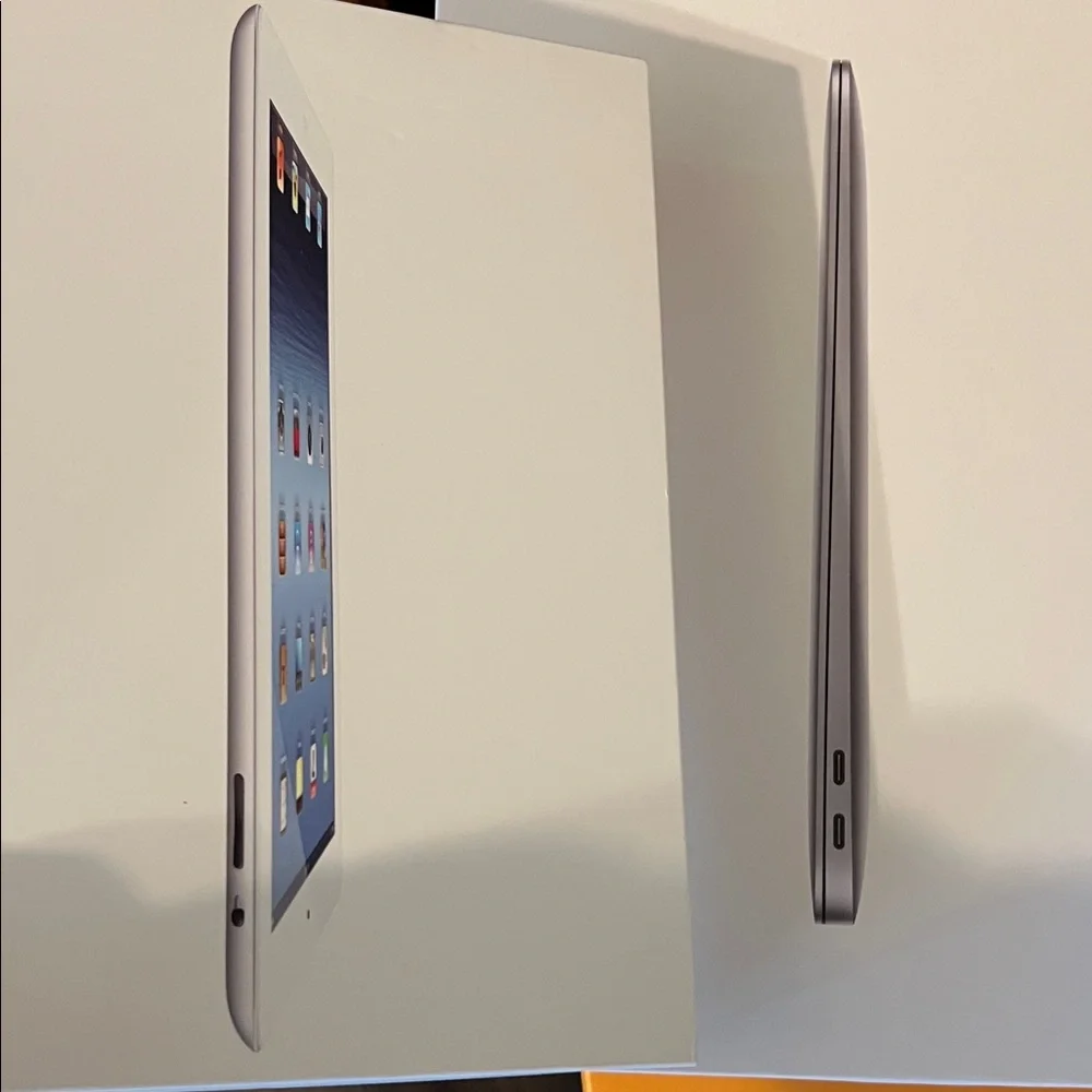 Apple iPad & MacBook Air BOXES